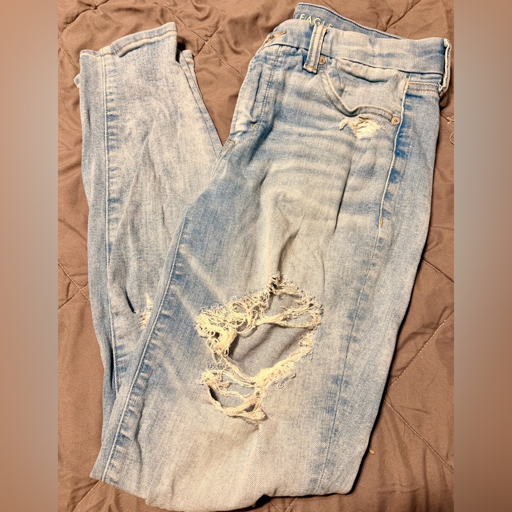 American Eagle distressed jeans